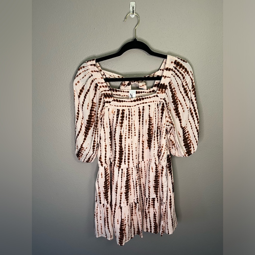 Violet Romance Petite square neck tiered mini smock dress in tie dye US 4 UK 8